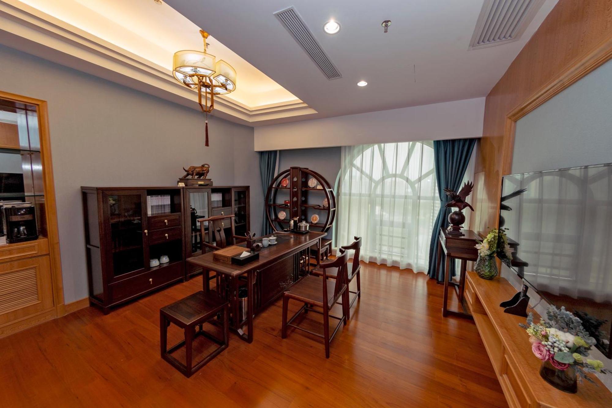 Gladden Hotel Jiangmen Exterior foto