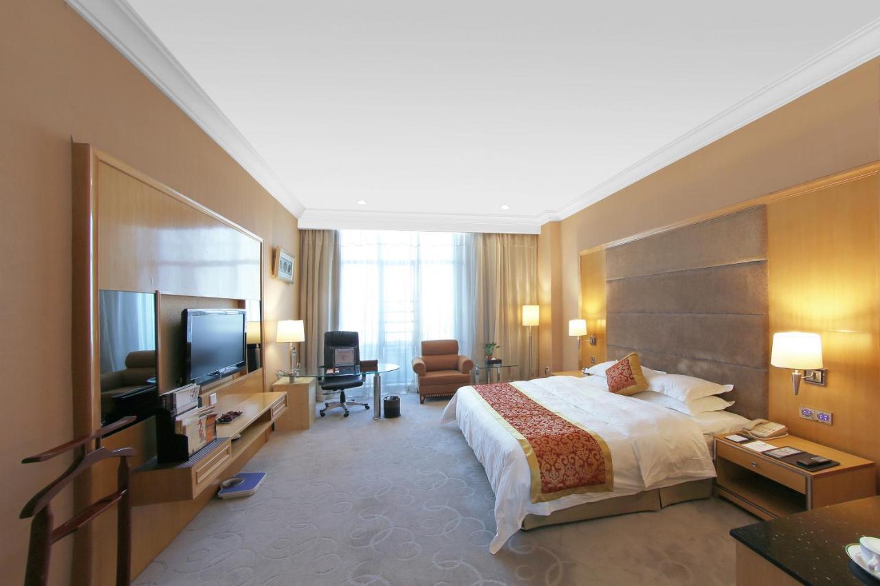Gladden Hotel Jiangmen Exterior foto